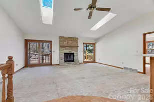 416 Kanasgowa Dr, Brevard, NC 28712 - Photo 10