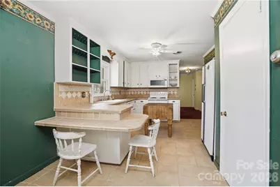 401 E End Avenue, Statesville, NC 28677 - Photo 14