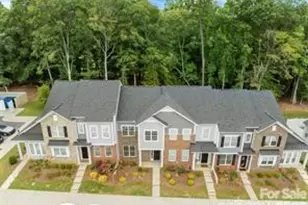 1030 Beatty Woods Dr, Belmont, NC 28012 - Photo 2