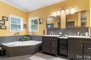 33 Copper Penny Ln, Burnsville, NC 28714 - Photo 14