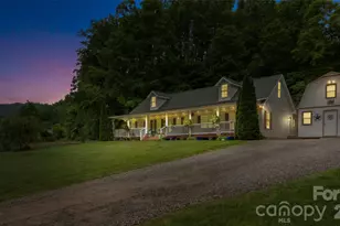 33 Copper Penny Ln, Burnsville, NC 28714 - Photo 46