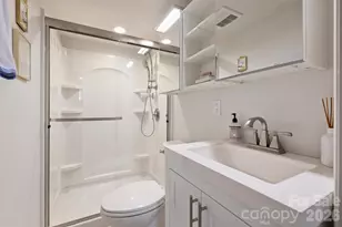 6021 Carpenter Dr, Charlotte, NC 28226 - Photo 20