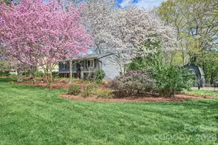 6021 Carpenter Dr, Charlotte, NC 28226 - Photo 2