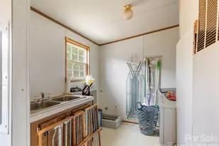 401 Azalea Cir, Marshall, NC 28753 - Photo 26