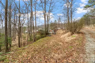 401 Azalea Cir, Marshall, NC 28753 - Photo 6