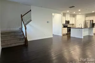 4621 Collingham Dr, Charlotte, NC 28273 - Photo 8