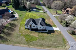 1213 Creek Side Dr, Conover, NC 28613 - Photo 38