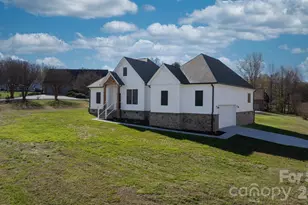 1213 Creek Side Dr, Conover, NC 28613 - Photo 36