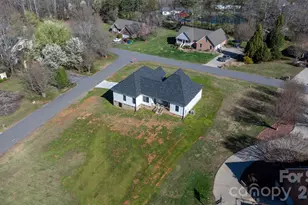 1213 Creek Side Dr, Conover, NC 28613 - Photo 48