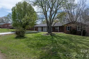 715 Sunridge Dr, Lincolnton, NC 28092 - Photo 38