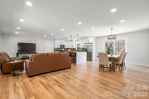 715 Sunridge Dr, Lincolnton, NC 28092 - Photo 10