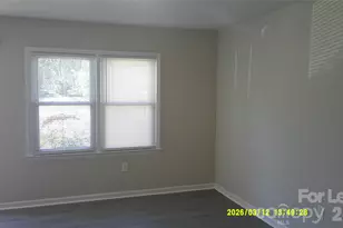 1324 7th Ave SW, Hickory, NC 28602 - Photo 4