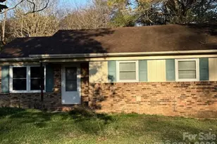 9727 Starwood Dr, Charlotte, NC 28215 - Photo 14