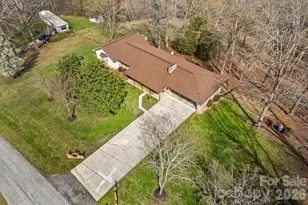 5075 Lakeview Dr, Salisbury, NC 28147 - Photo 4