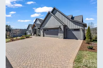 275 Daniel Circle Drive, Mills River, NC 28759 - Photo 4