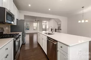 2025 Birchside Dr, Charlotte, NC 28205 - Photo 12