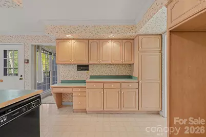 910 Weymouth Drive, Gastonia, NC 28056 - Photo 8