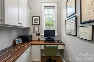 450 Barrington Dr, Asheville, NC 28803 - Photo 24