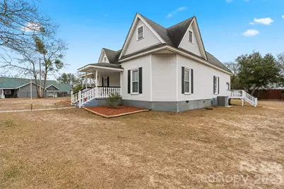 207 Oak Avenue, Hamlet, NC 28345 - Photo 2