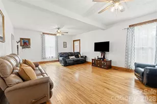 207 Oak Ave, Hamlet, NC 28345 - Photo 6