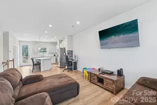 1134 Keydet Dr, Charlotte, NC 28216 - Photo 8