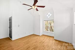 501 Olmsted Park Pl, Charlotte, NC 28203 - Photo 8