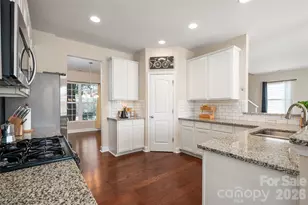 3702 Exbury Gardens Dr, Waxhaw, NC 28173 - Photo 10