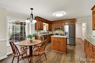 6523 Pensford Ln, Charlotte, NC 28270 - Photo 8