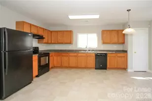 10816 Carstairs St, Charlotte, NC 28213 - Photo 10