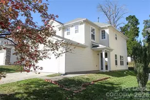 10816 Carstairs St, Charlotte, NC 28213 - Photo 2