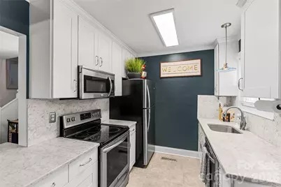 220 Wakefield Drive #B, Charlotte, NC 28209 - Photo 16