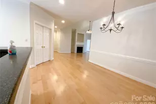 8820 Legacy Lake Ln, Charlotte, NC 28269 - Photo 8