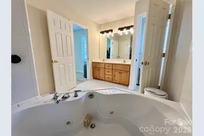 962 Huntington Hills Drive, Lincolnton, NC 28092 - Photo 18