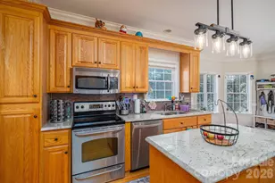 962 Huntington Hills Dr, Lincolnton, NC 28092 - Photo 8