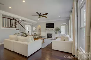 13203 Coyote Creek Ct, Charlotte, NC 28278 - Photo 12