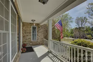 13203 Coyote Creek Ct, Charlotte, NC 28278 - Photo 4