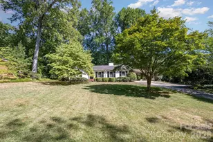 3125 Loma Ln, Charlotte, NC 28205 - Photo 2