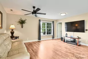 7 Mahogany Rd, Arden, NC 28704 - Photo 2