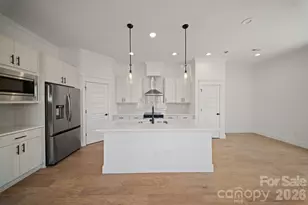 128 Collin Pl, Asheville, NC 28804 - Photo 2