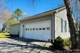 407 Blackwelder St, China Grove, NC 28023 - Photo 2