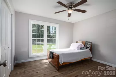 660 W 9th Street, Newton, NC 28658 - Photo 18