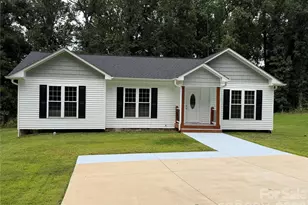 660 W 9th St, Newton, NC 28658 - Photo 1