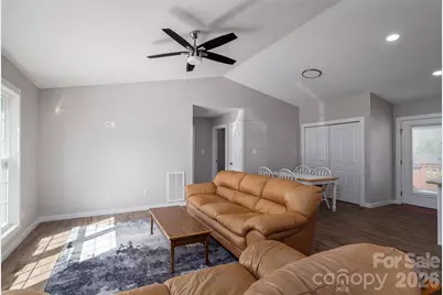 660 W 9th Street, Newton, NC 28658 - Photo 10