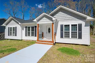 660 W 9th St, Newton, NC 28658 - Photo 2