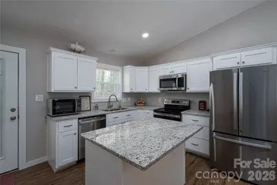 660 W 9th Street, Newton, NC 28658 - Photo 14