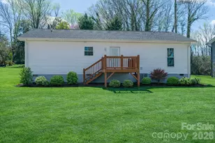 660 W 9th St, Newton, NC 28658 - Photo 28