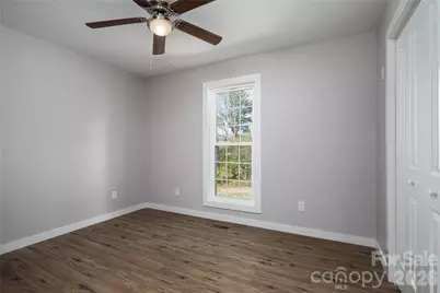 660 W 9th Street, Newton, NC 28658 - Photo 28