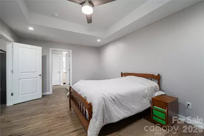 660 W 9th Street, Newton, NC 28658 - Photo 20