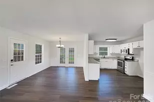 141 Pratt Ln, Statesville, NC 28625 - Photo 8