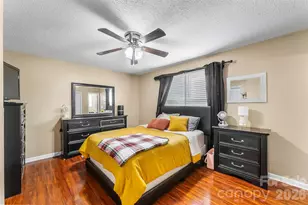 1757 Castlewood Ct, Hickory, NC 28602 - Photo 12